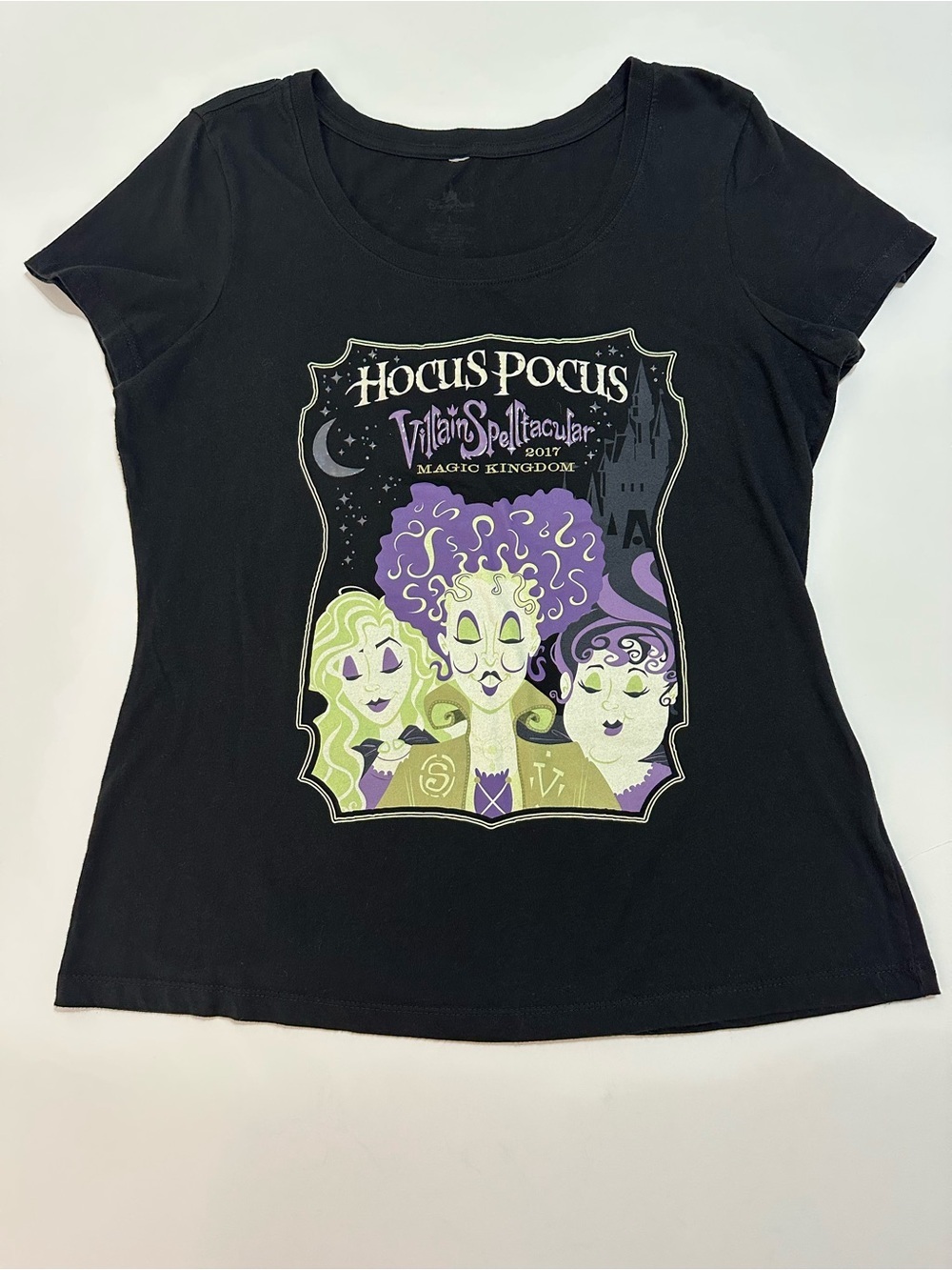 DISNEY HOCUS POCUS VILLAIN SPECTACULAR 2017 TEE BLACK MAGIC KINGDOM L - Picture 2 of 7